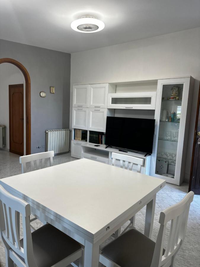 Fiumicino Airport 3 Giade Apartman Focene Kültér fotó